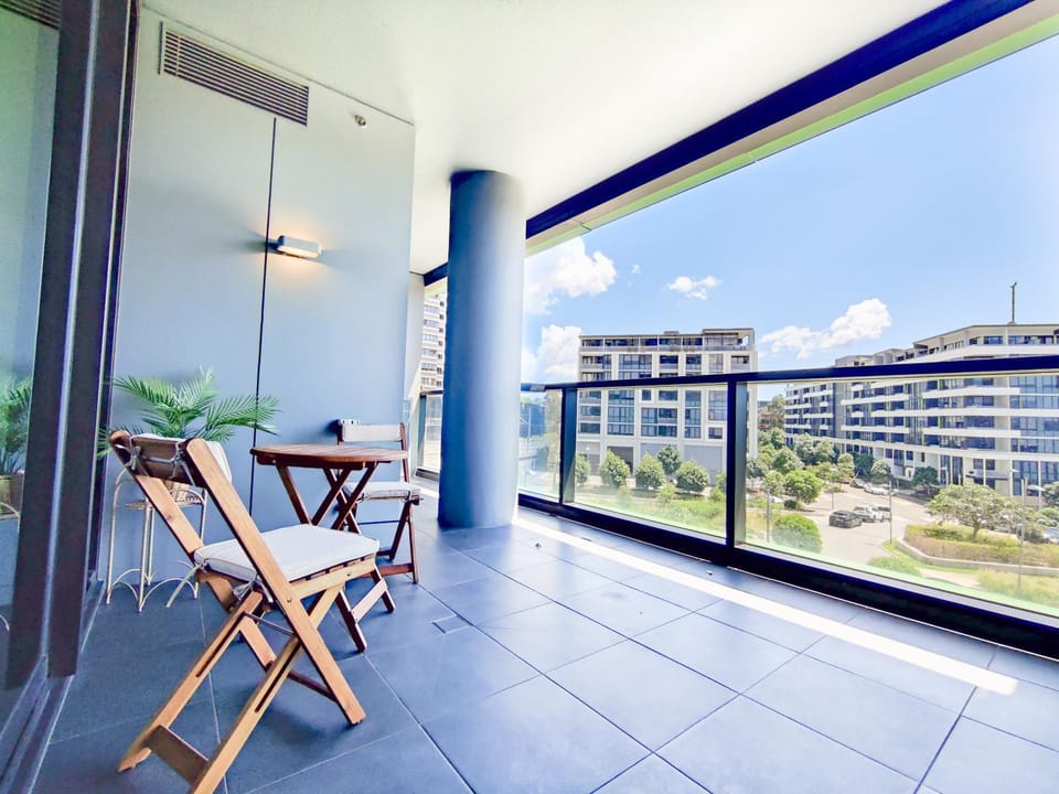 View (from property/room), Balcony/Terrace, Living room, Seating area