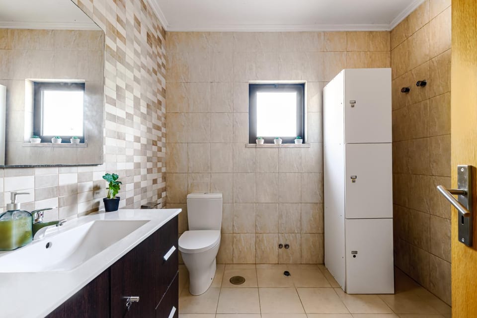 Bathroom, Living room