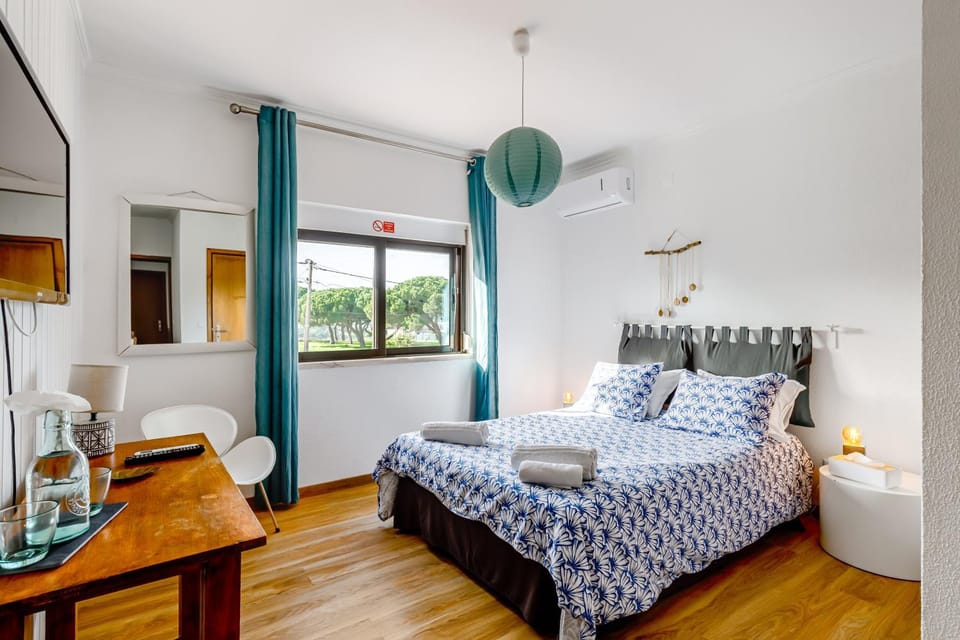 Living room, Bedroom
