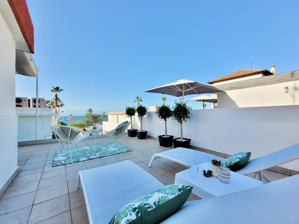 Balcony/Terrace, Sea view, sunbed