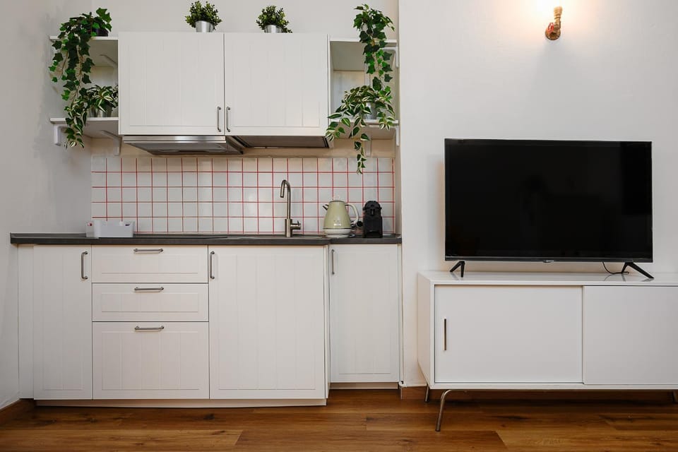 TV and multimedia, Kitchen or kitchenette, minibar