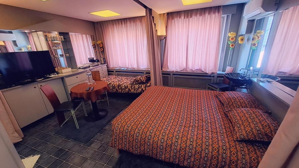 BeautyD STUDIO centrum GULLEGEM KORTRIJK Bed and Breakfast in Flanders