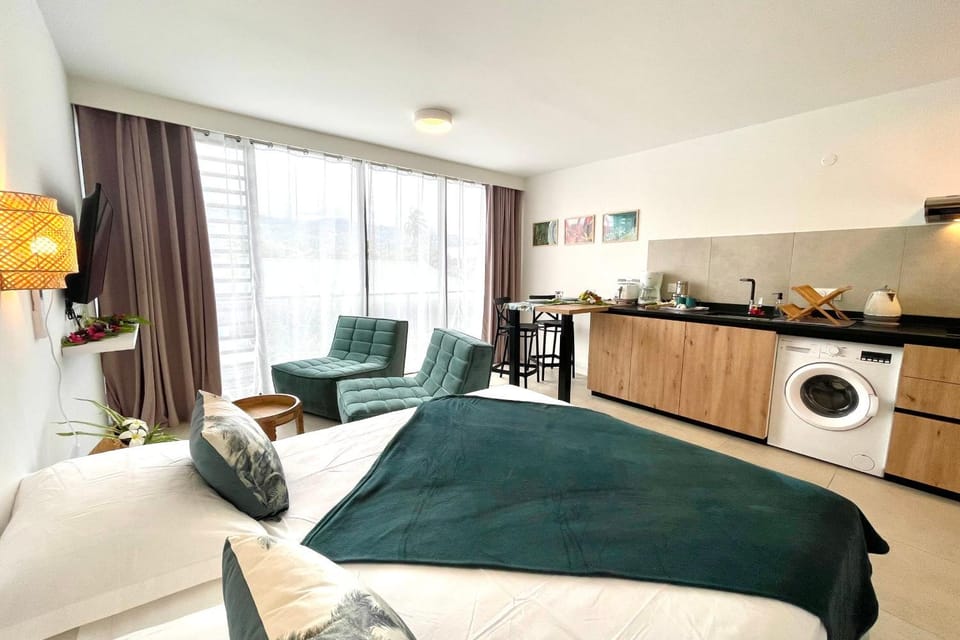 Bed, Seating area, Bedroom, washing machine, air conditioner