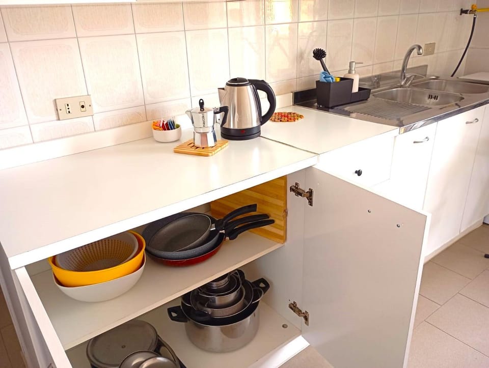 Kitchen or kitchenette, kitchen