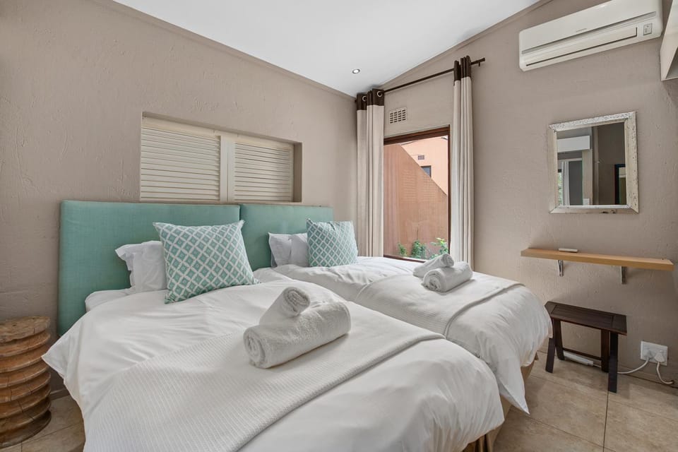 Bed, Bedroom, air conditioner