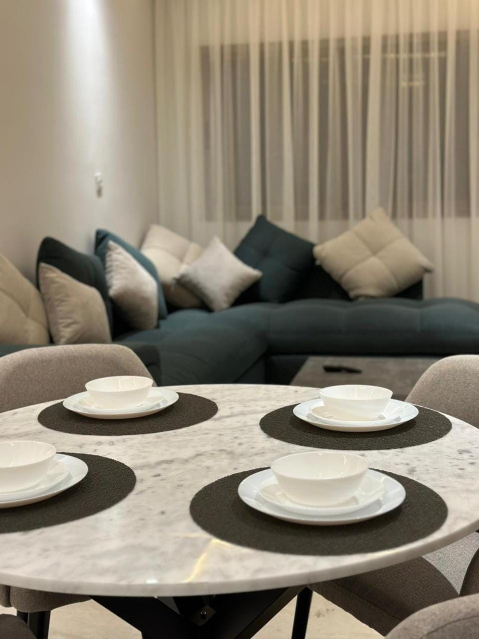 Coffee/tea facilities, Living room, Seating area, Dining area