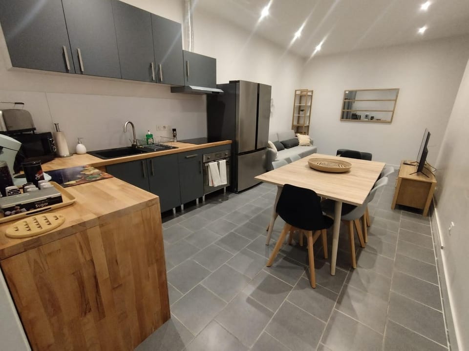 Living room, Dining area, kitchen