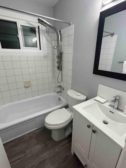 Cute Highland Park(Upper-A-Unit) Apartment in Calgary