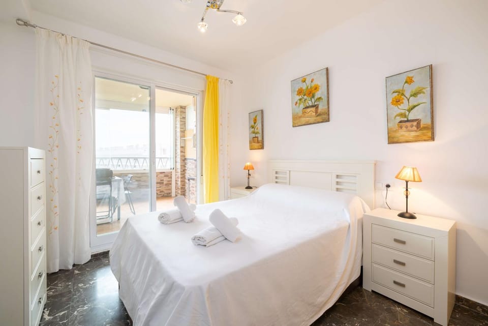 Sunrise Apartment, Fuengirola Apartment in Fuengirola