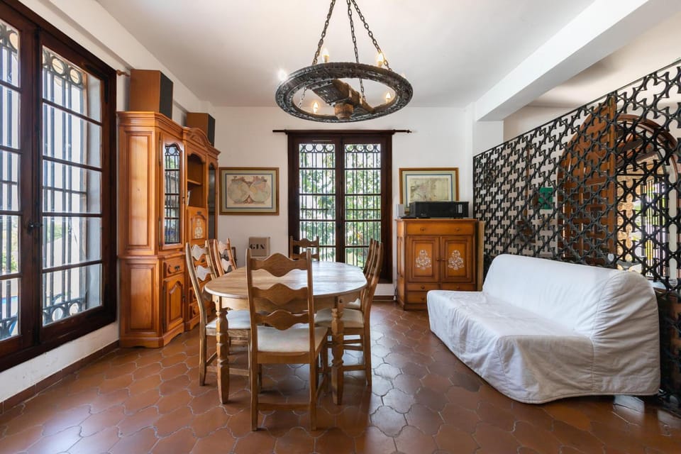 Other, Dining area
