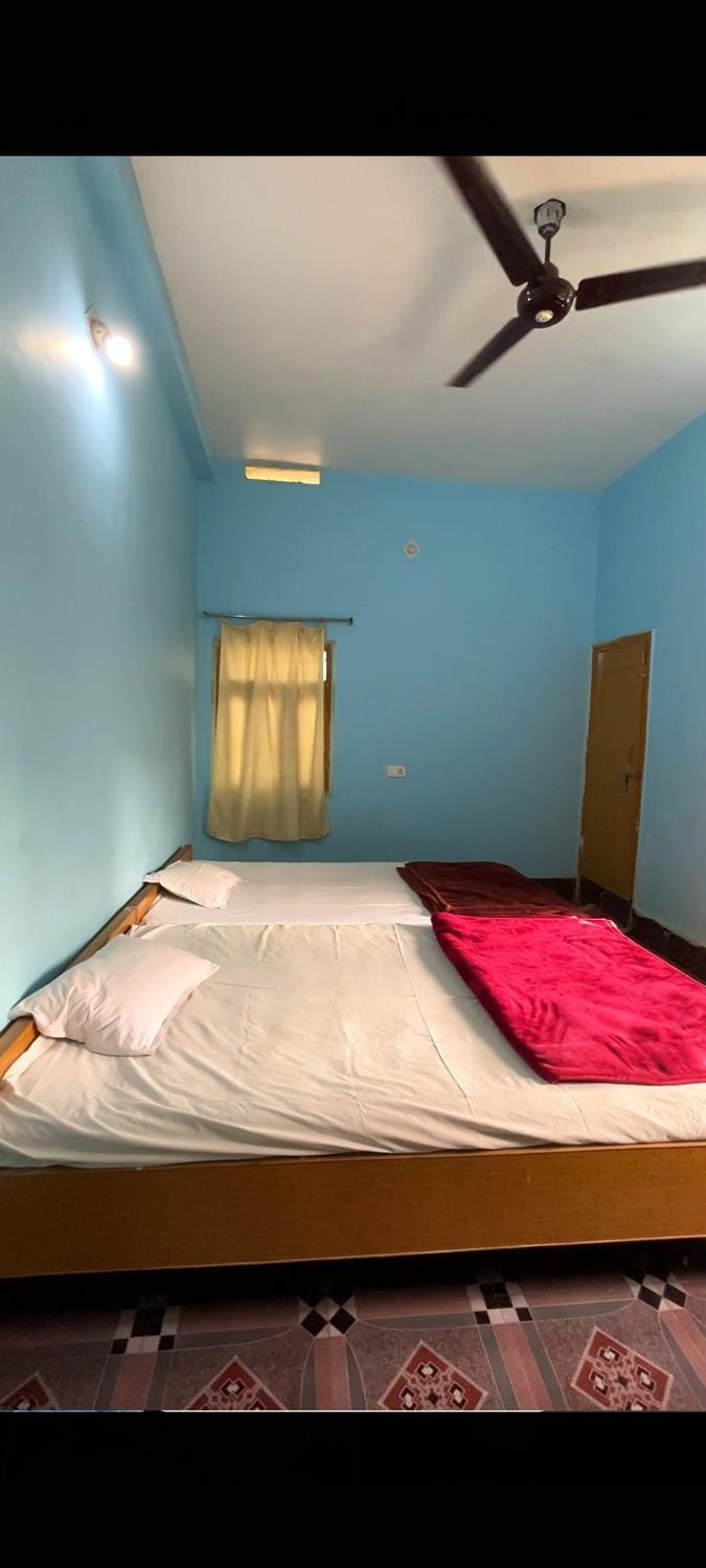 Anand Inn Bed and Breakfast in India