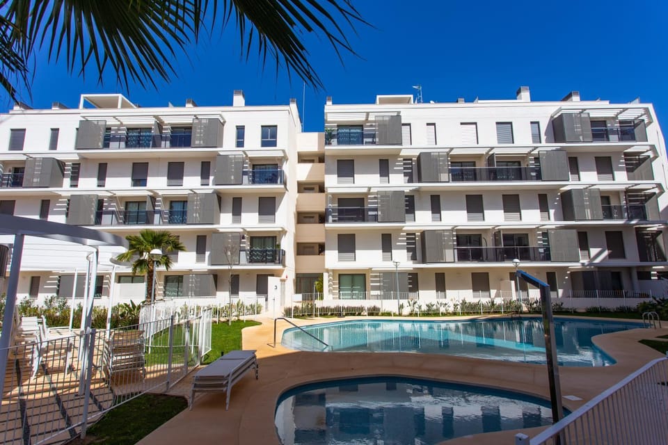 Property building, Swimming pool