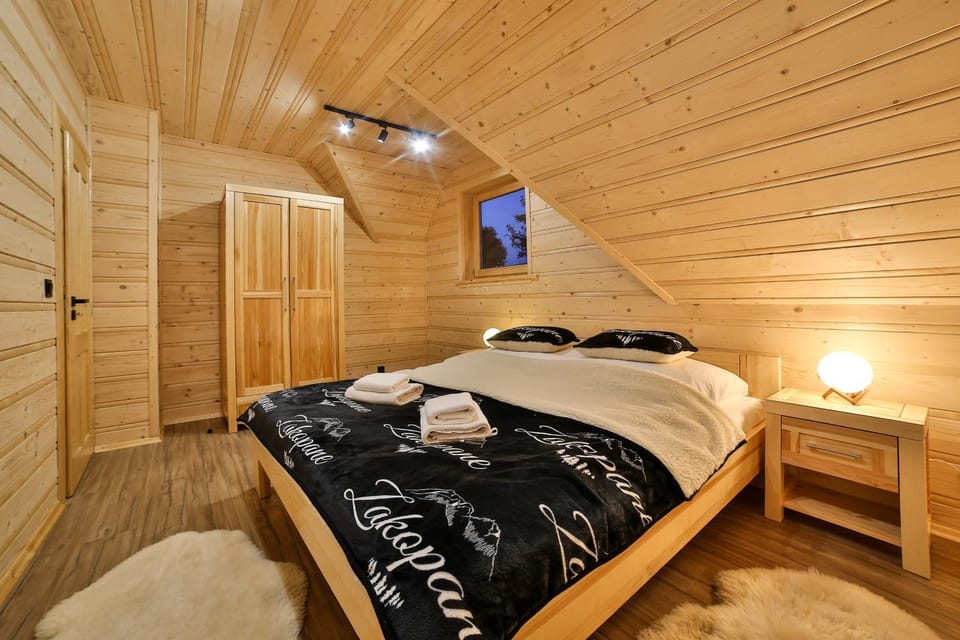 Bed, Photo of the whole room, Bedroom, towels, wardrobe