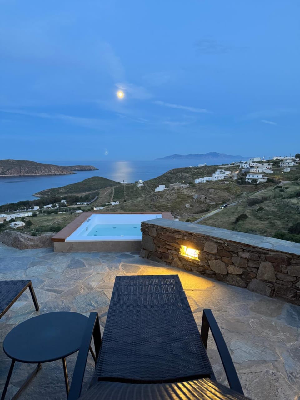 Natural landscape, Balcony/Terrace, Sea view