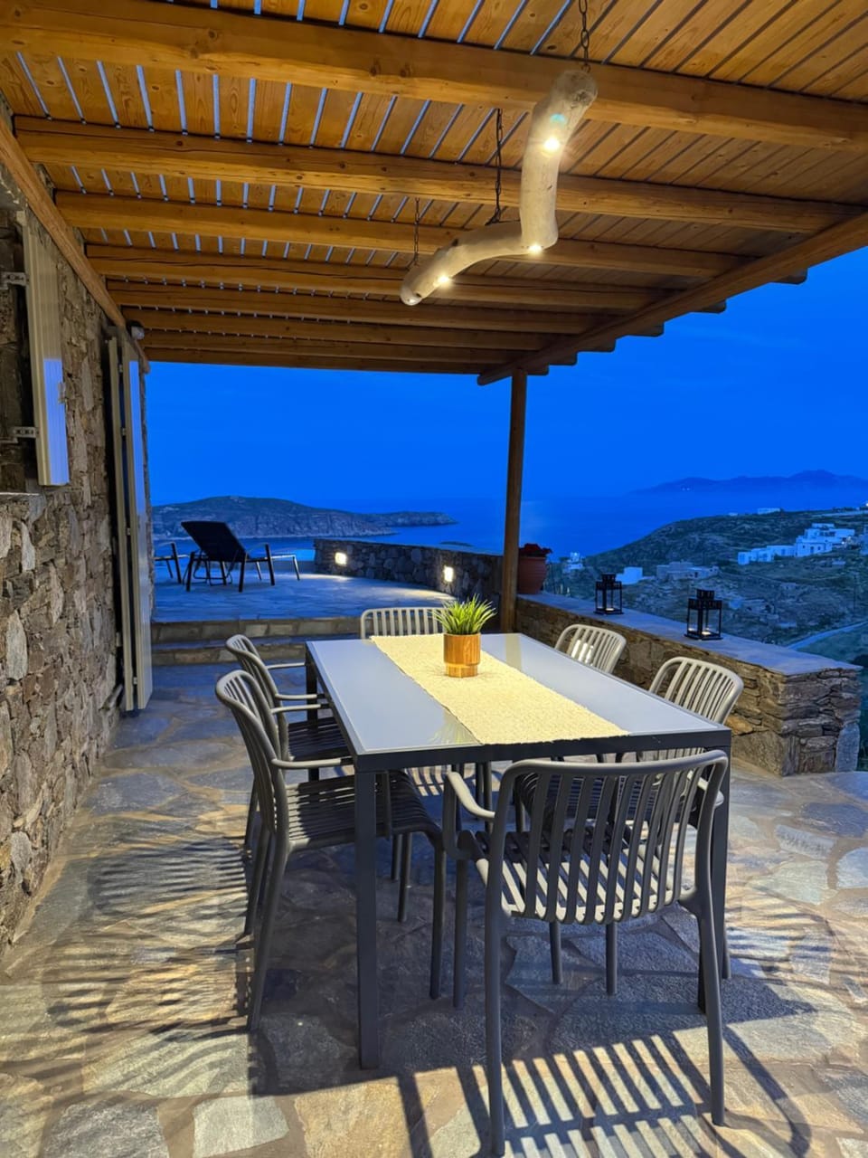 View (from property/room), Balcony/Terrace, Dining area