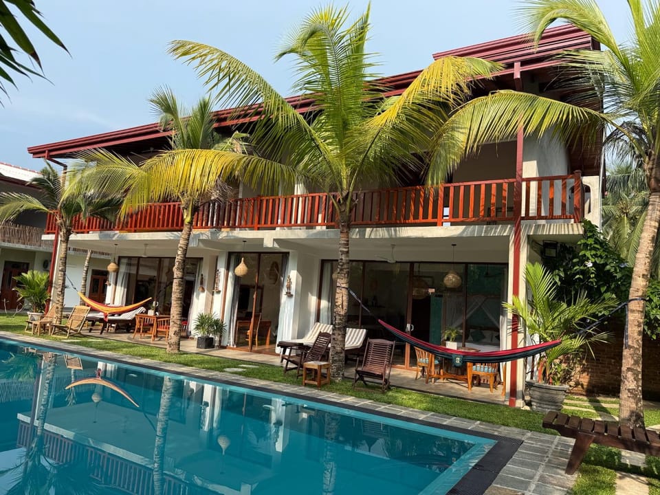 Property building, Balcony/Terrace
