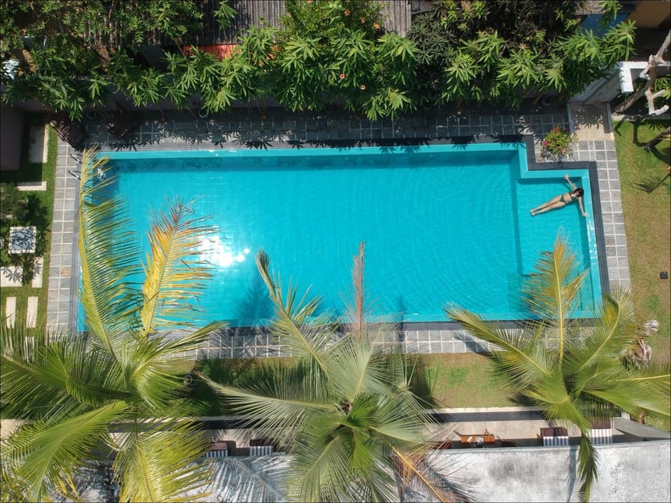 Property building, Swimming pool