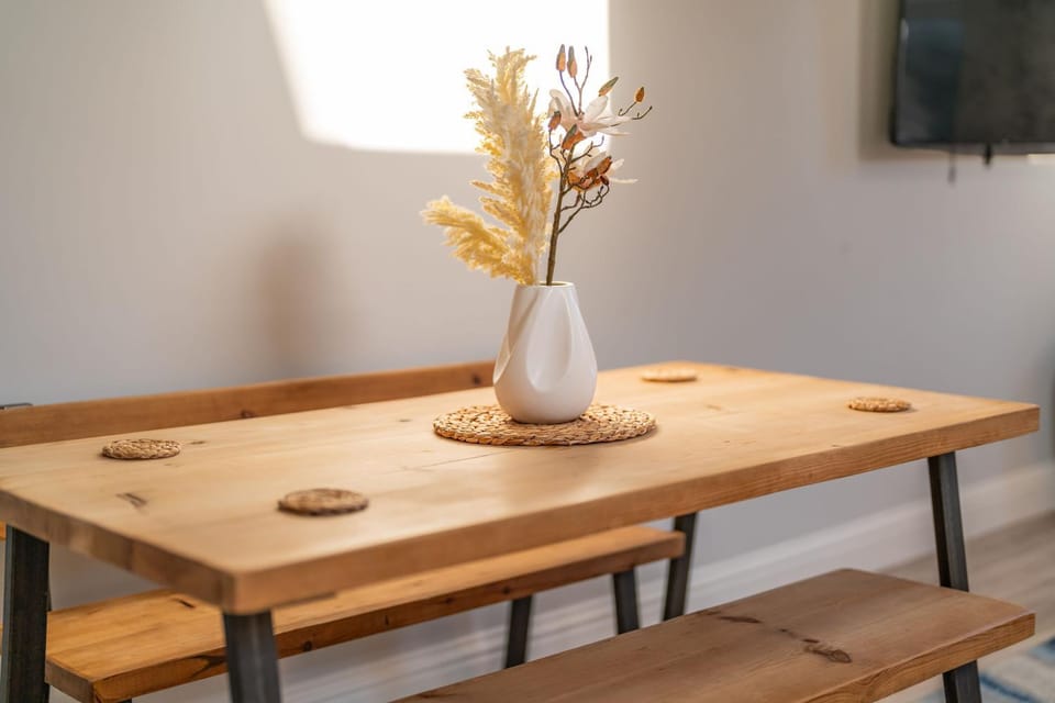 TV and multimedia, Dining area
