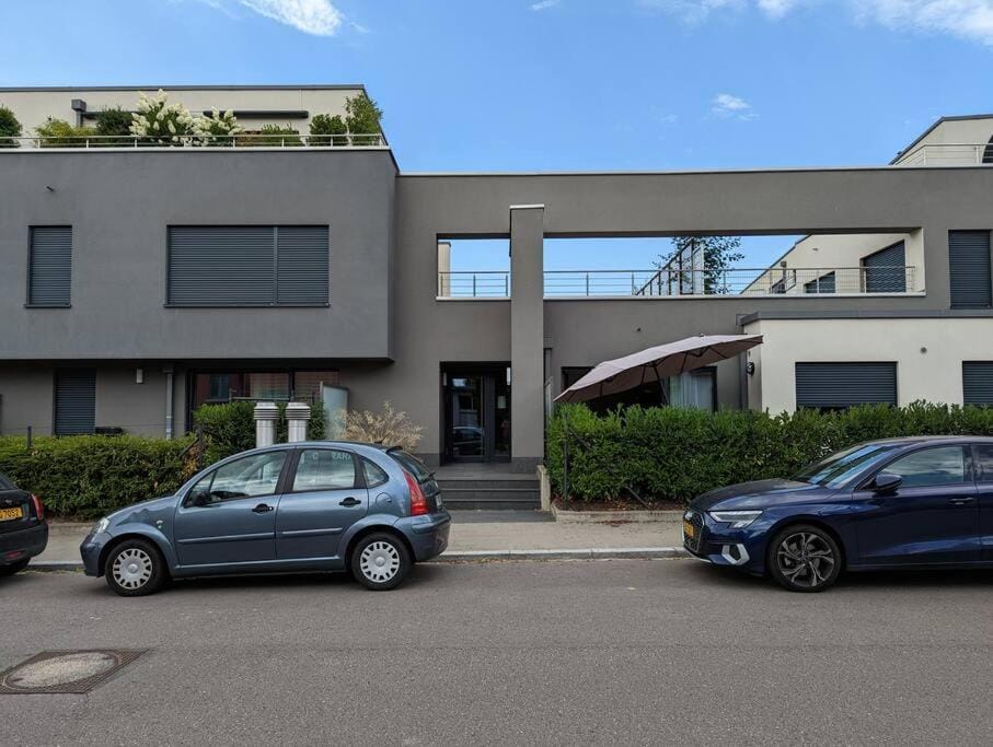 1 Bedroom Apartment with Garage & Outdoor Area in Kirchberg Apartment in Luxembourg