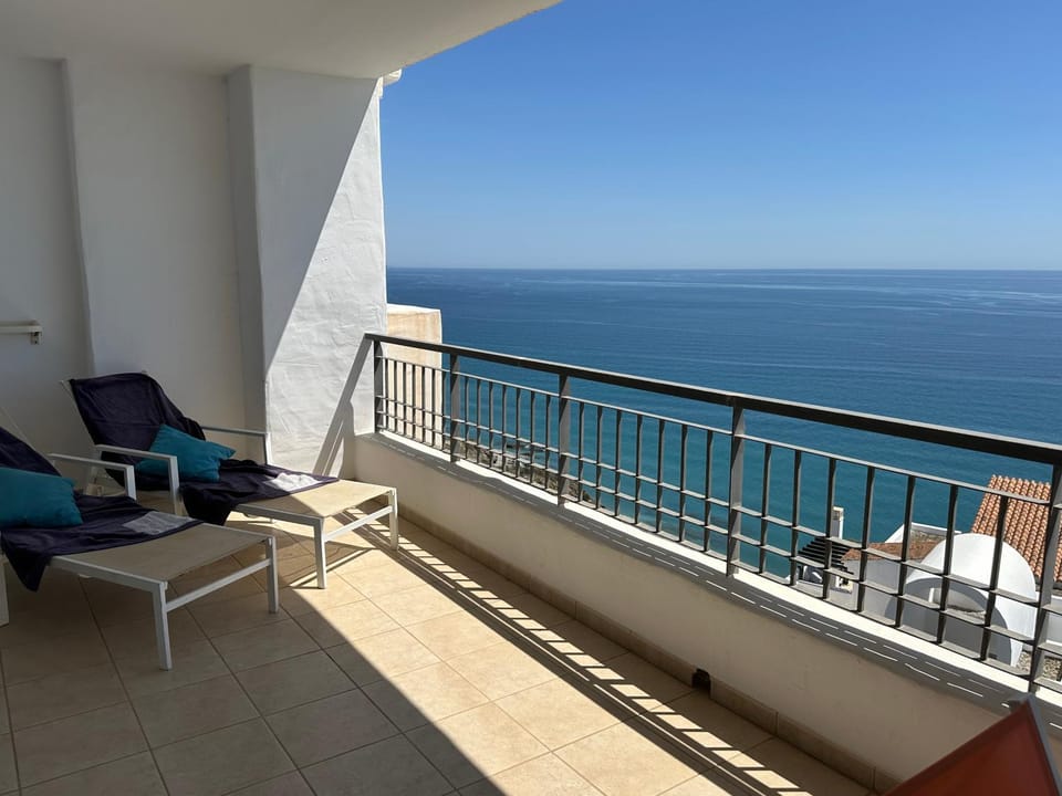 View (from property/room), Balcony/Terrace, Sea view