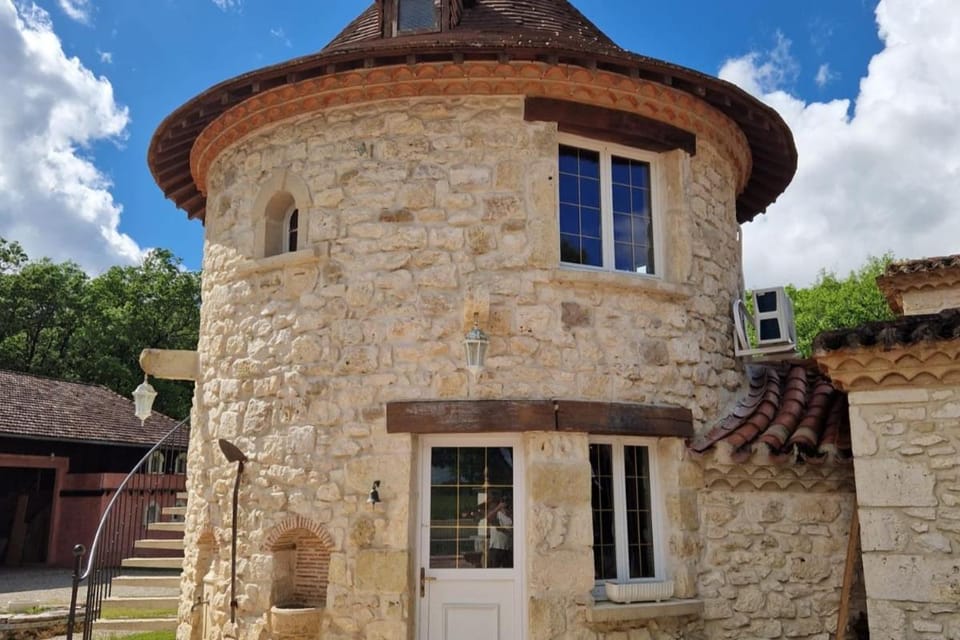 Domaine de la Tour de Pérès Apartment in Occitanie
