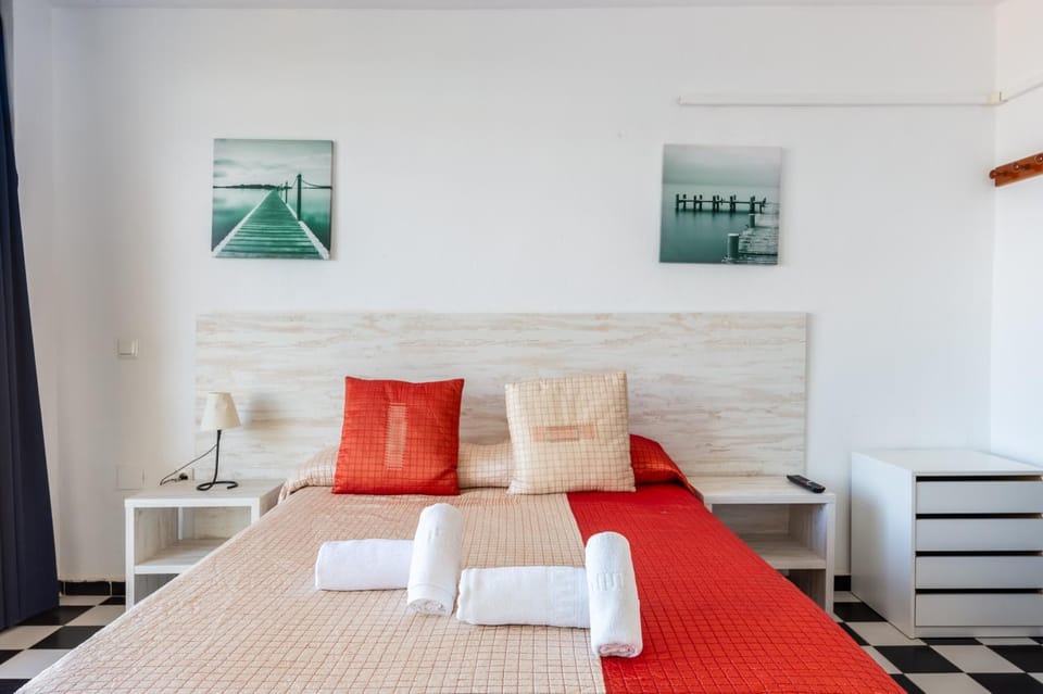 Living room, Bedroom
