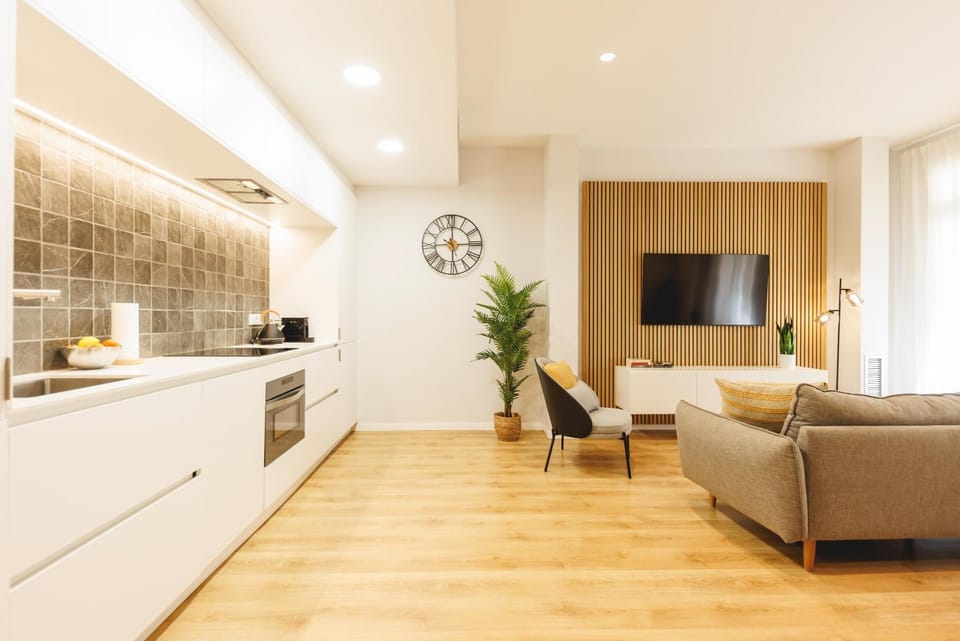 Kitchen or kitchenette, Living room