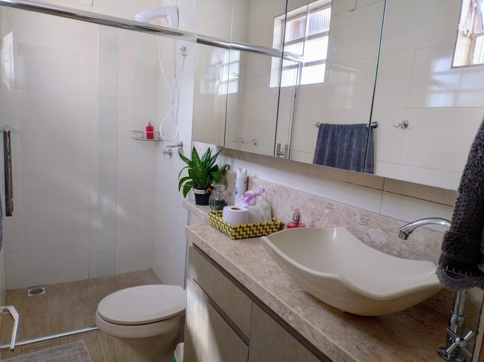 Shower, Bathroom, towels