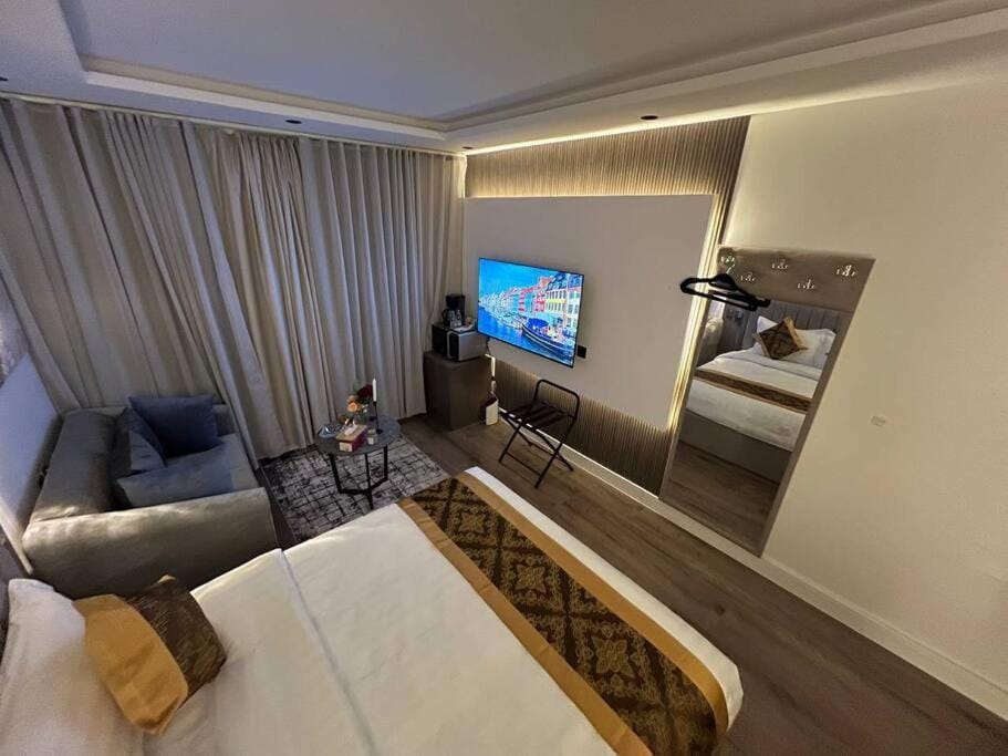 Photo of the whole room