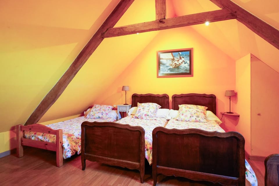 Property building, Living room, Bedroom