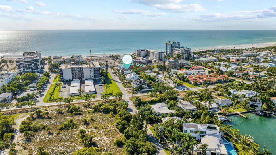 Shore is Something - 129 House in Lido Key