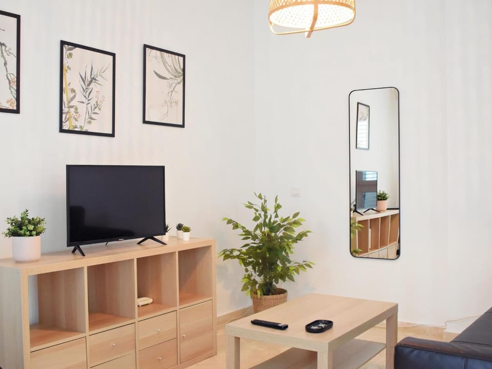 Communal lounge/ TV room, Living room