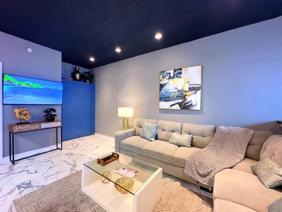 TV and multimedia, Living room