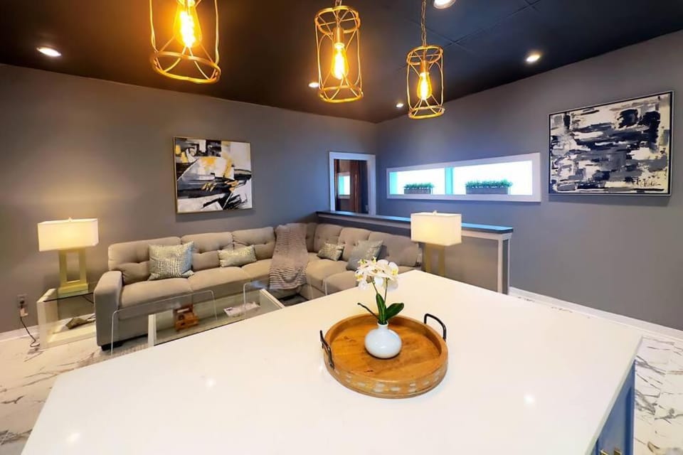 Living room, Decorative detail, Seating area