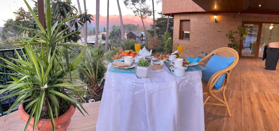 View (from property/room), Balcony/Terrace, Mountain view