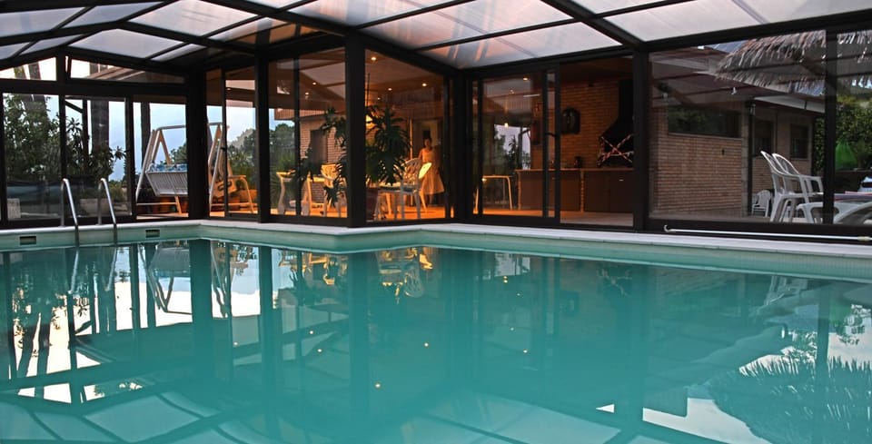 Property building, BBQ facilities, Balcony/Terrace, Swimming pool