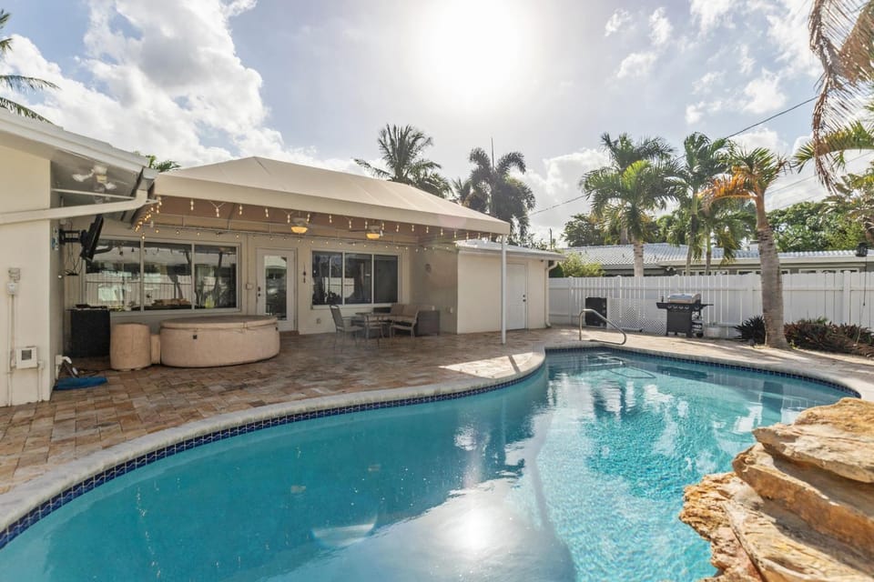 Pool view, Swimming pool, Swimming pool
