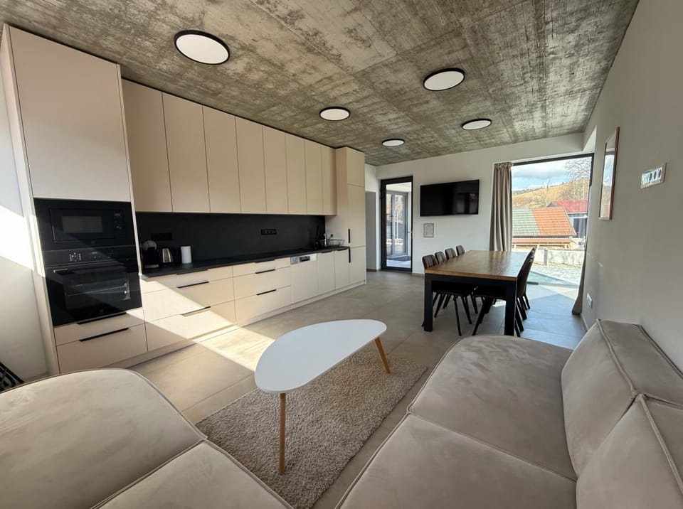 Communal lounge/ TV room, Kitchen or kitchenette, Kitchen or kitchenette, Living room, Seating area