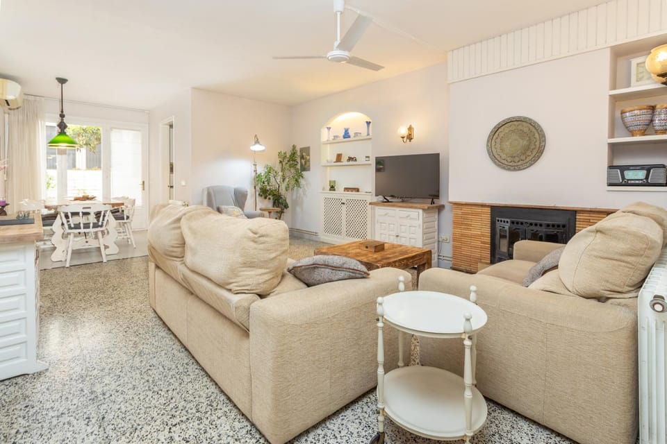 Property building, Living room