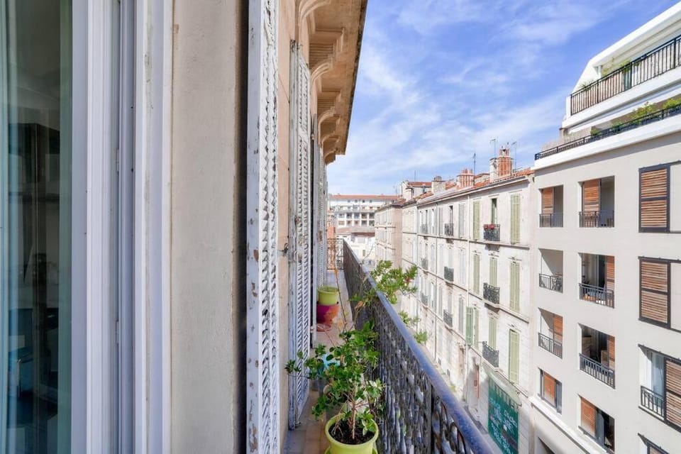 Splendide T2 avec balcon à 10 min du Vieux Port Apartment in Marseille