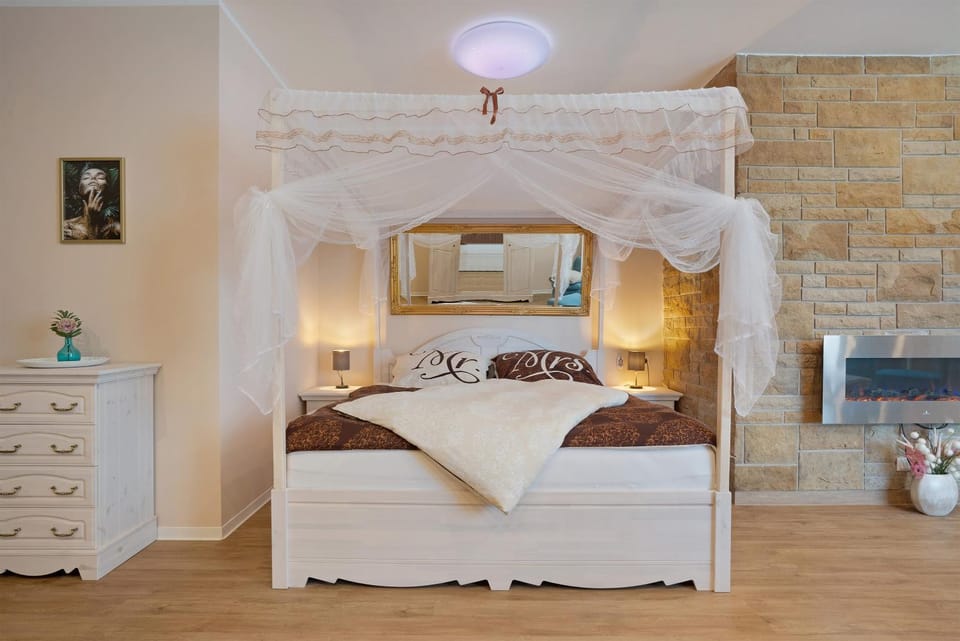 Living room, Bedroom