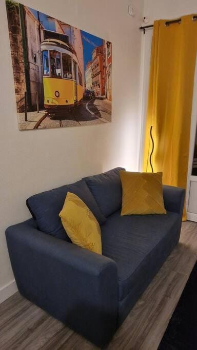 App 1- Studio Lumineux et Jardin Hyper-Centre 5min gare Apartment in Normandy