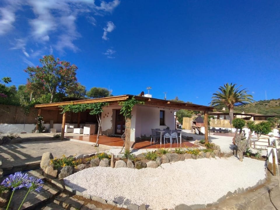 Property building, Garden, Garden view