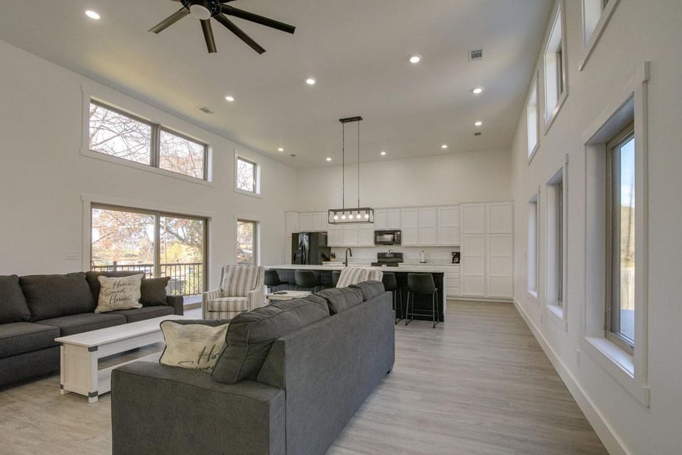 Pet-Friendly Cotter Retreat with Deck and Gas Grill! House in Cotter