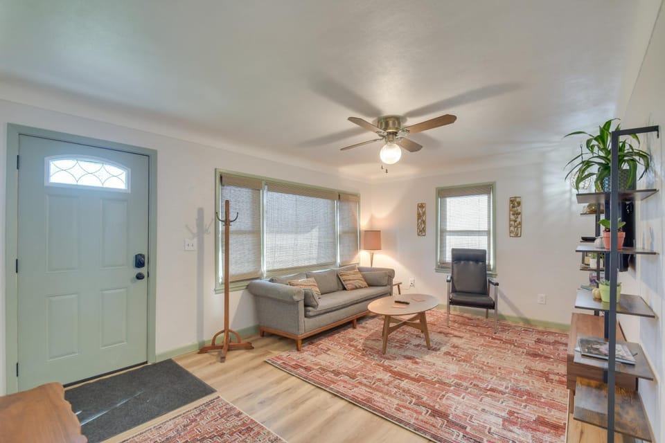 Pet-Friendly Hiawatha Retreat w/ Private Yard! House in Hiawatha