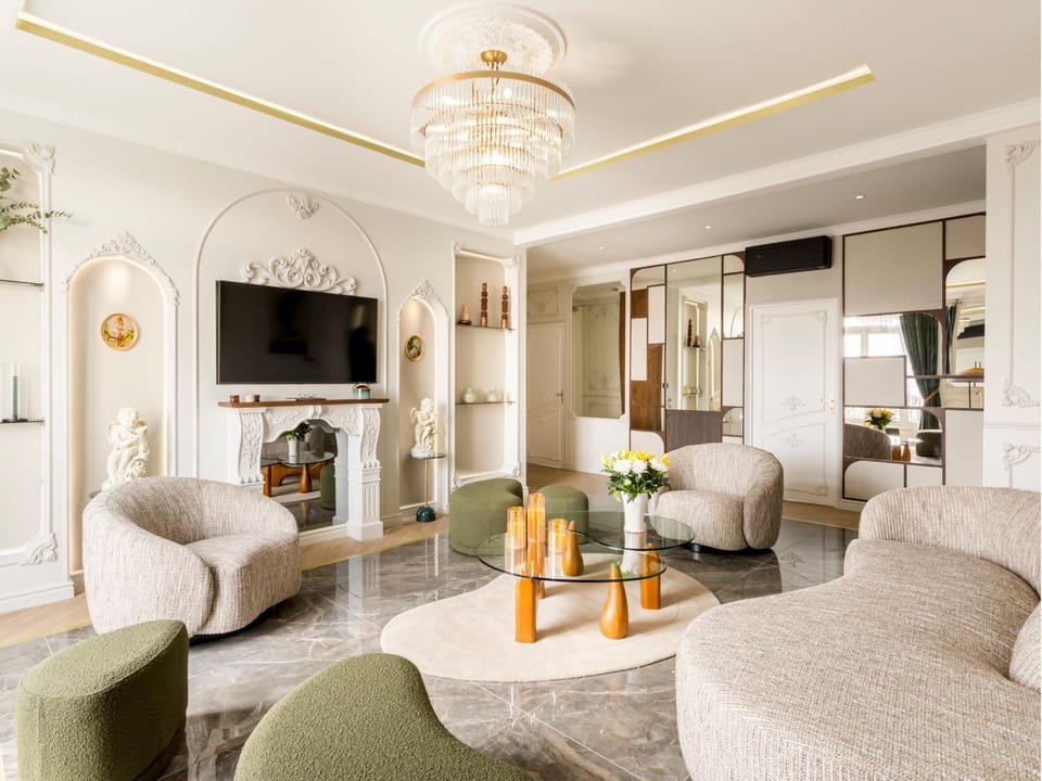 Communal lounge/ TV room, TV and multimedia, Living room, Seating area