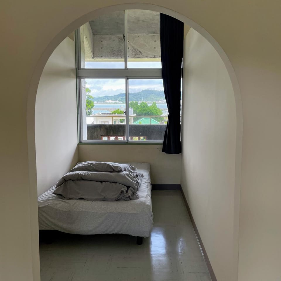 LivingAnywhere Commonsうるま Male Dormitory - Vacation STAY 15539v Hotel in Okinawa Prefecture