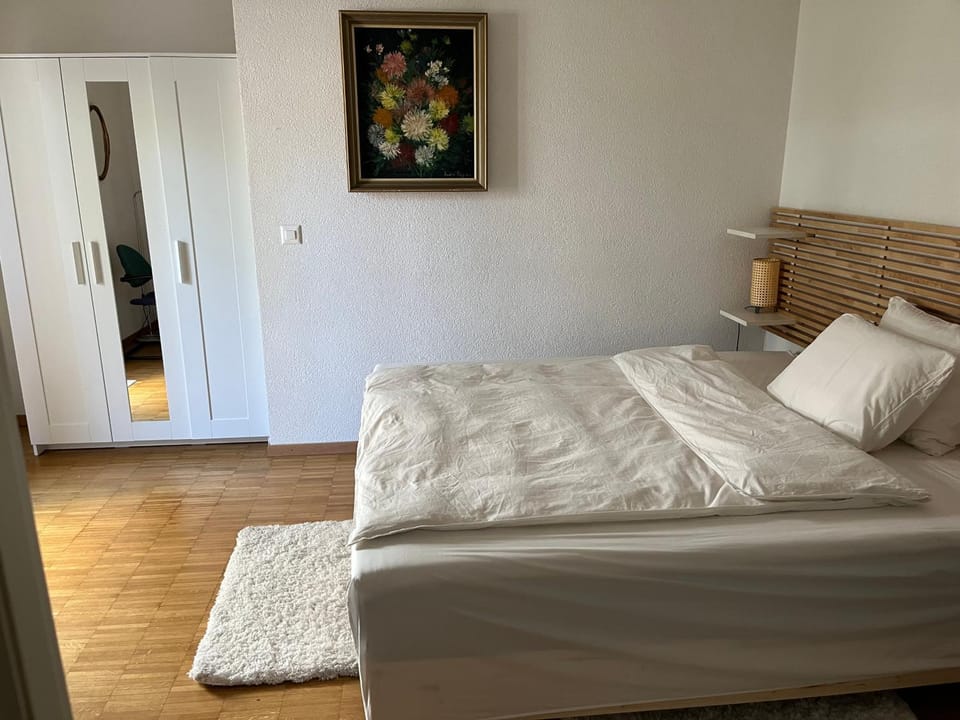 Photo of the whole room, Internal: Not applicable to any particular room