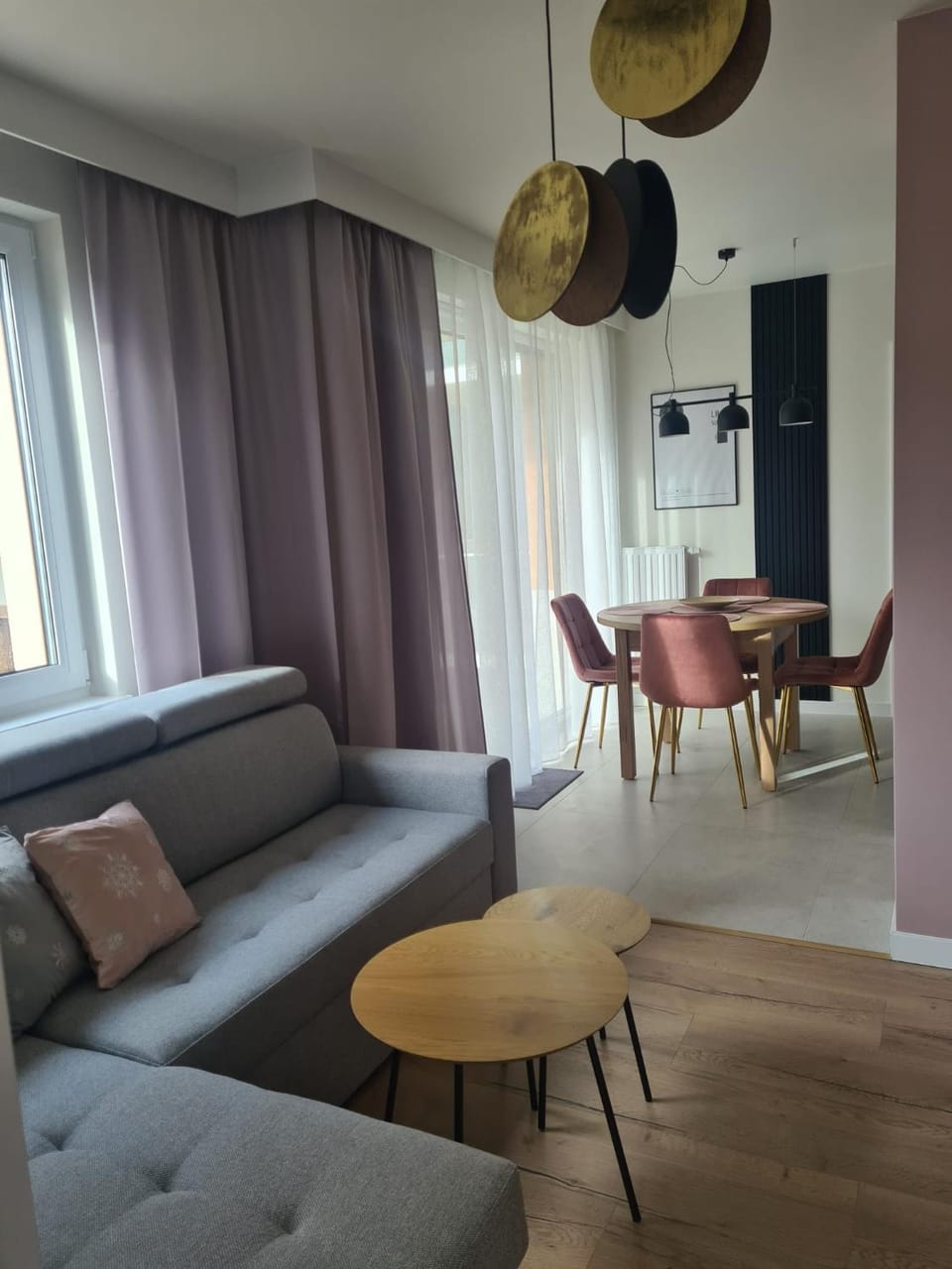 Seating area, Dining area