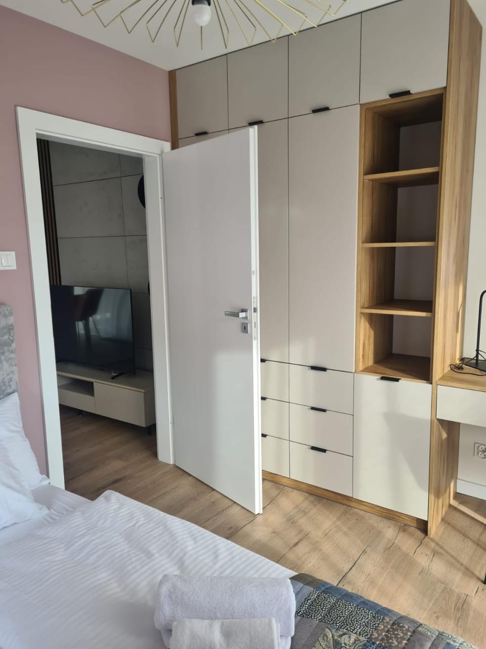 Bedroom, wardrobe